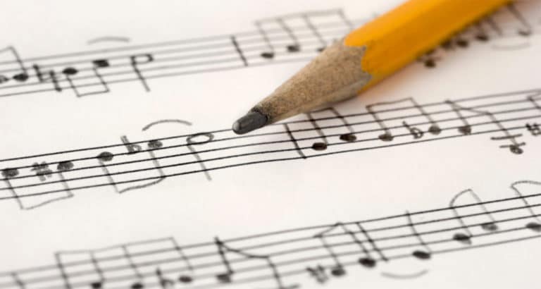 Transcription partition musique manuscrite au crayon